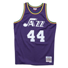 Load image into Gallery viewer, Nickname Hardwood Classic Swingman Jersey  MensApparelJerseys  New Orleans Jazz  Maravich Pete  Primary  Purple
