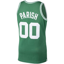 Load image into Gallery viewer, Men's Mitchell &amp; Ness Robert Parish Kelly Green Boston Celtics 7 Hardwood Classics Swingman Jersey  Green