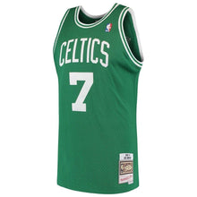 Load image into Gallery viewer, Men's Mitchell &amp; Ness Dee Brown Kelly Green Boston Celtics  Hardwood Classics Swingman Jersey  Green